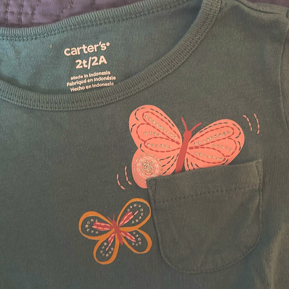 ‼️3 for $15‼️ 🦋 CARTERS 2T LONG SLEEP TIE FRONT 💯 % COTTON TOP